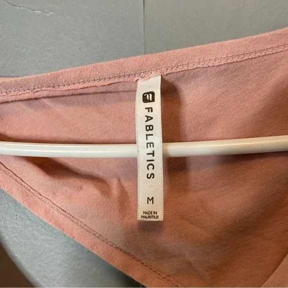 Fabletics light pink Anita open back tank top size medium - Picture 6 of 8